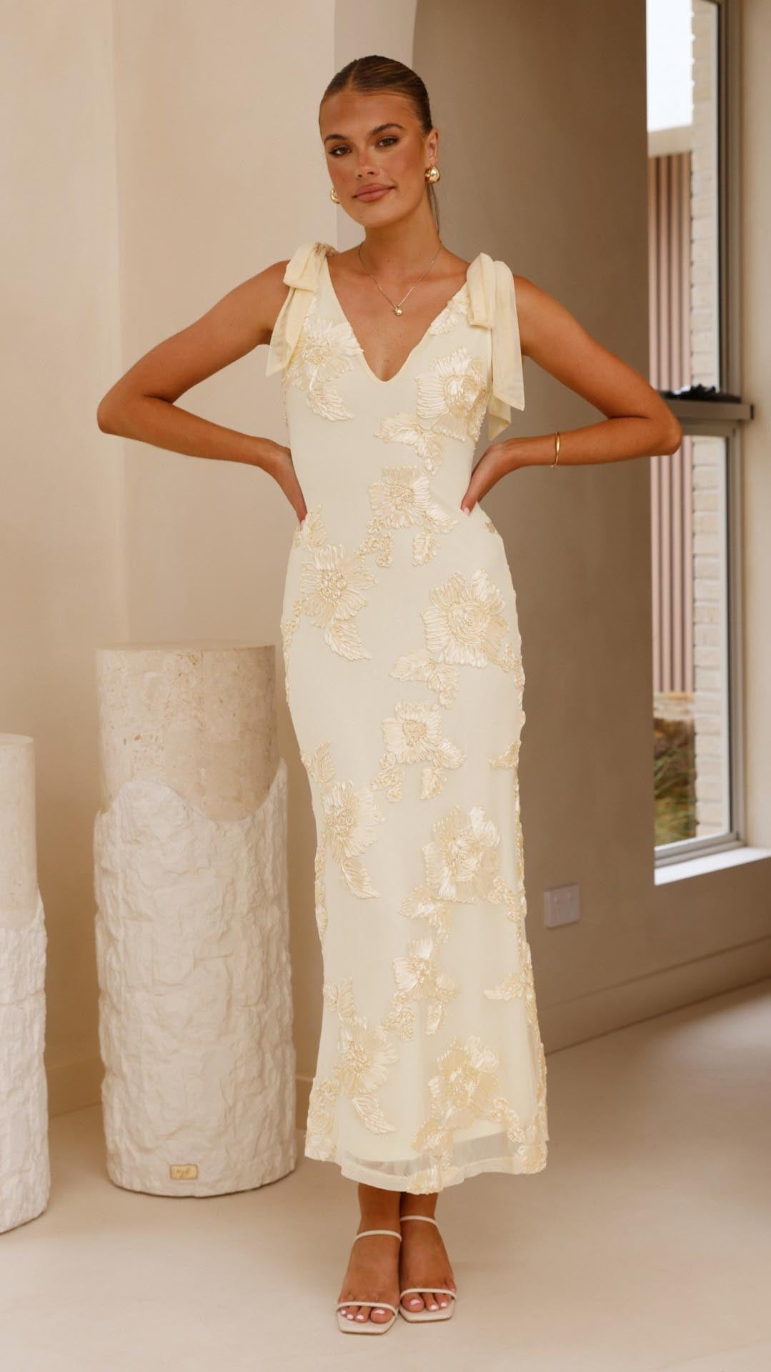 Lilly | Embroidered Floral Mesh Maxi Dress - Lora Toronto