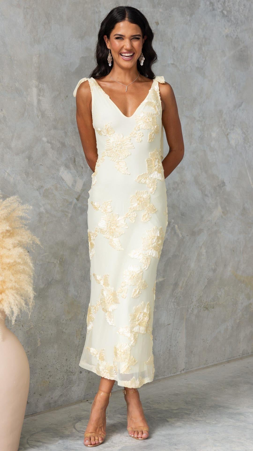 Lilly | Embroidered Floral Mesh Maxi Dress - Lora Toronto