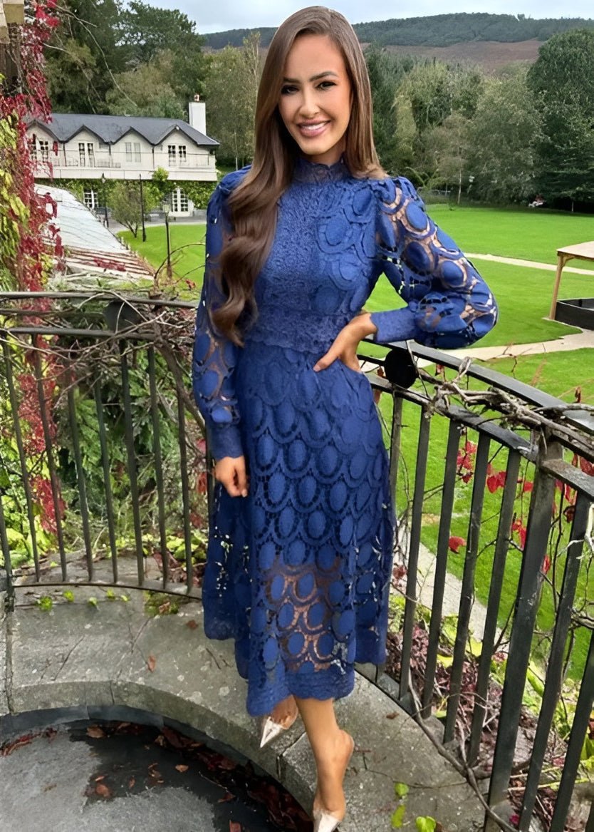 Lily | Flattering Maxi Dress - Lora Toronto
