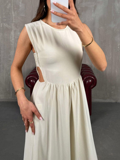 Delina | Cut - Out Maxi Dress - Lora Toronto