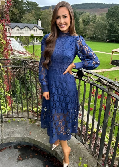 Lily | Flattering Maxi Dress - Lora Toronto